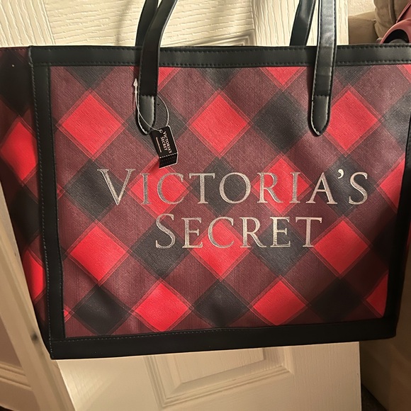 NWT Victoria’s Secret tote. - Picture 1 of 1